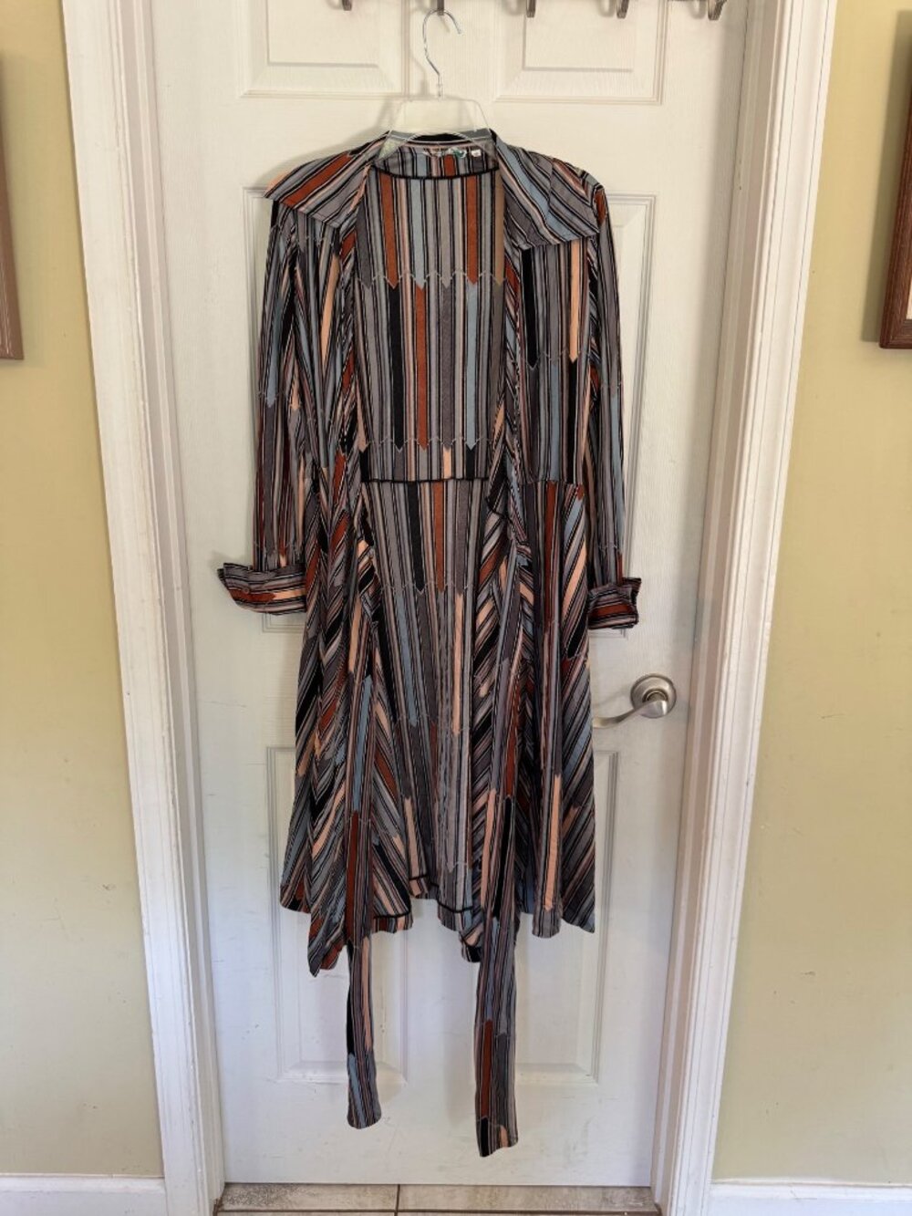 70s Vintage Striped Wrap Dress Cuffs Neutral Brown Blue Tan Stripes Stretchy 16 - Picture 11 of 11